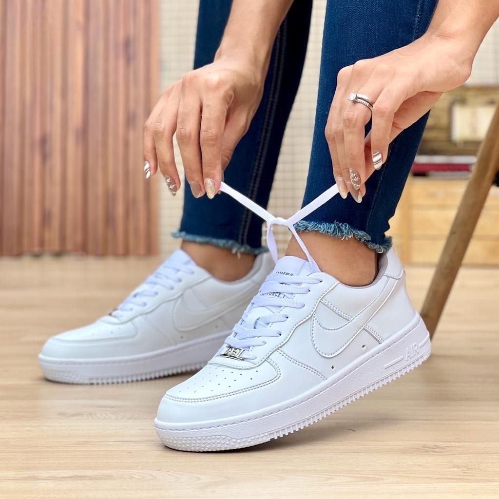 NIKE  FORCE ONE