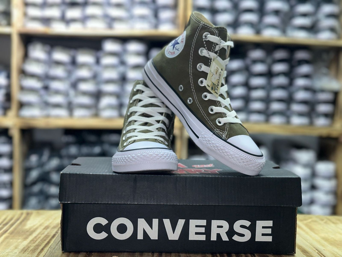 CONVERSE BOTA CLÁSICA  IMPORTADAS