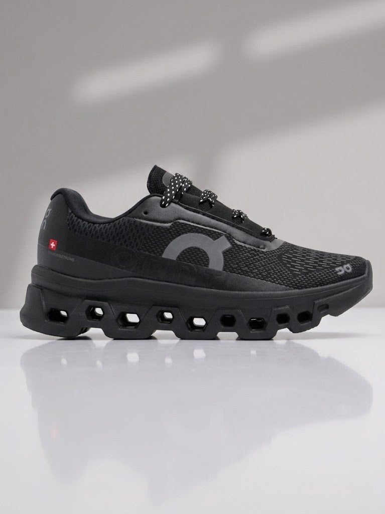 TENIS ON CLOUDMONSTER
